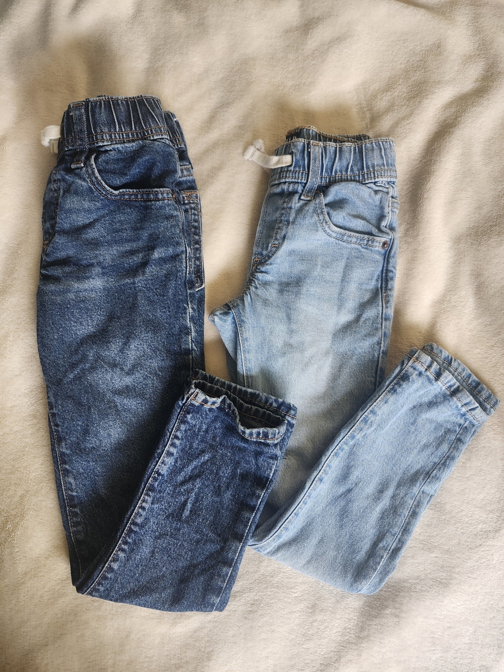 GAP Kids Elastic Waist Denim Jeans in Dark Blue and Light Blue